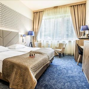 Standard Zimmer mit zwei Einzelbetten